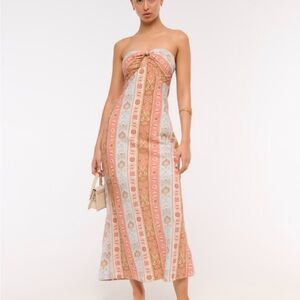 NWT Strapless Knotted Maxi Dress